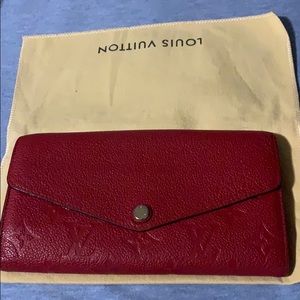 Sarah Louis Vuitton Empriente red